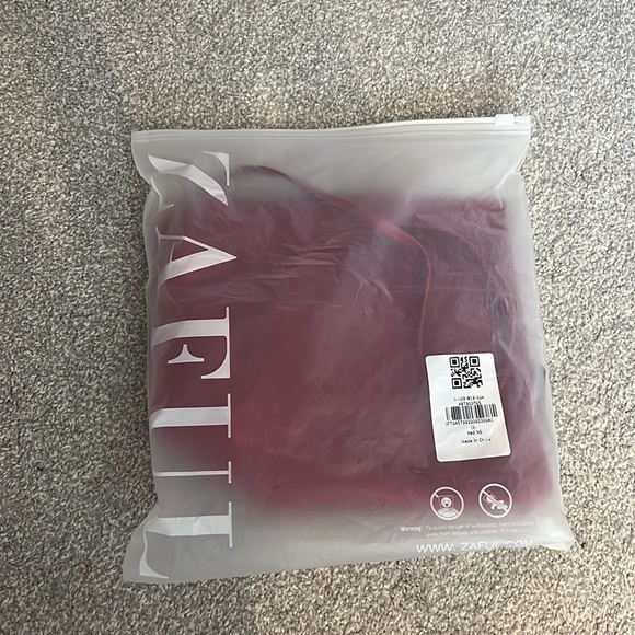 Zaful Womens Satin Spaghetti Strap Mini Dress Red Cowl Neck Homecomin Dress - Picture 4 of 4